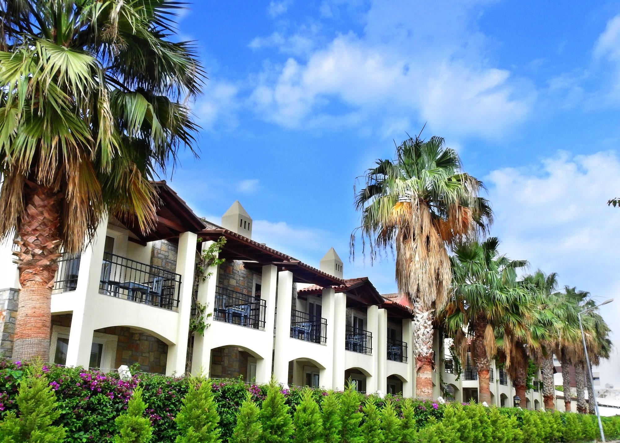 Tiana Beach Resort Turgutreis Exterior photo